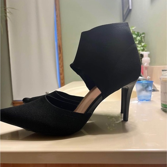 SHEIN Black Booties - Picture 3 of 3